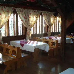 Gdzie zjeść w Krościenku nad Dunajcem? Najlepsze lokale na posiłek