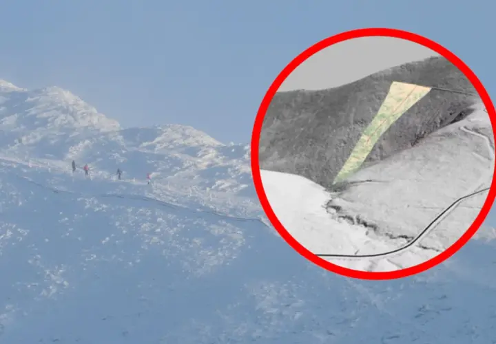 Zimowy krajobraz Karkonoszy z narciarzami. W czerwonym okręgu mapa z zaznaczoną trasą, która może być niebezpieczna, niczym rynna śmierci.