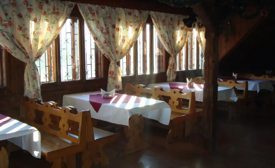 Gdzie zjeść w Krościenku nad Dunajcem? Najlepsze lokale na posiłek