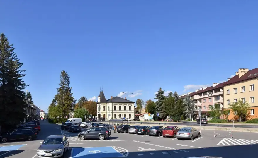 Miasta w Bieszczadach: Ustrzyki, Lesko, Lutowiska i inne