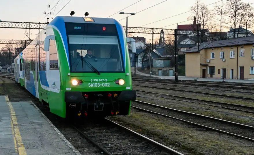 Ustrzyki Dolne: Czy pociągi wrócą? Aktualne info 2026