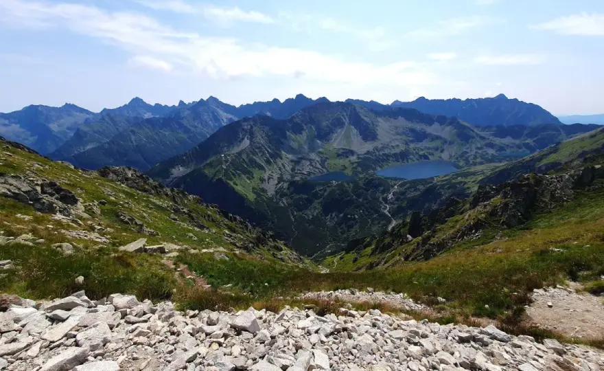 Krzyżne: Szlaki, trudność, panorama i praktyczny przewodnik