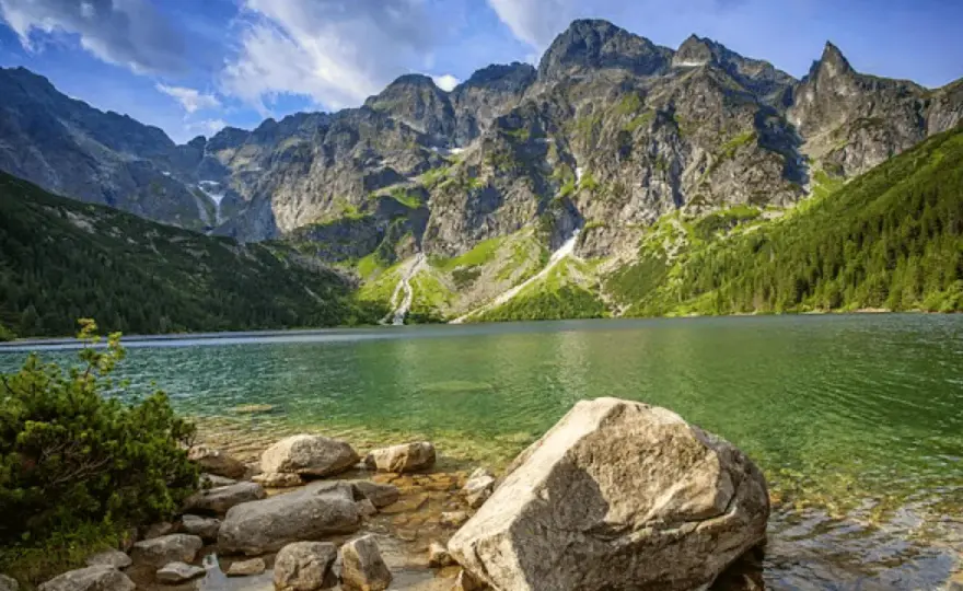 Rower nad Morskie Oko? Sprawdź legalne trasy i alternatywy