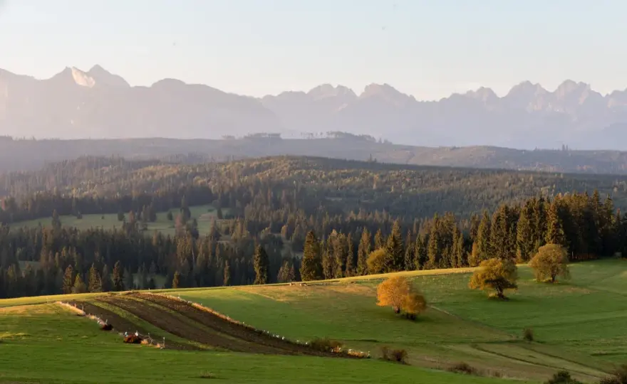 Panorama Tatr z Białki Tatrzańskiej: Widoki, punkty i szczyty (Przewodnik)