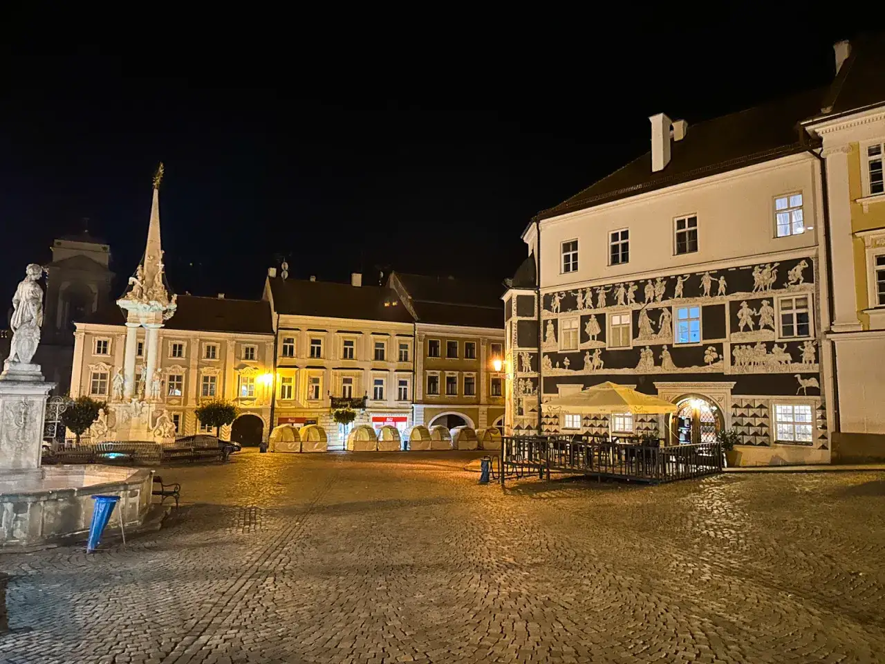 Zdjęcie Mikulov gdzie zjeść - odkryj najlepsze miejsca na pyszne jedzenie